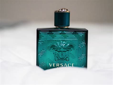 cortes de versace para hombres|Versace para hombre .